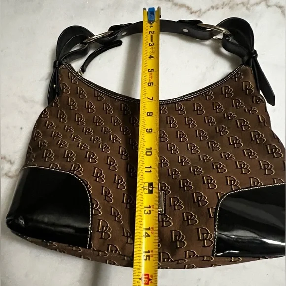 Dooney & Bourke Nikki Hobo Bag Signature Canvas Patent Leather Trim Black Brown - Picture 10 of 11
